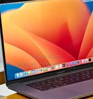 New Laptop Apple MacBook Pro 2019 32GB Intel Core I7 SSD 1T