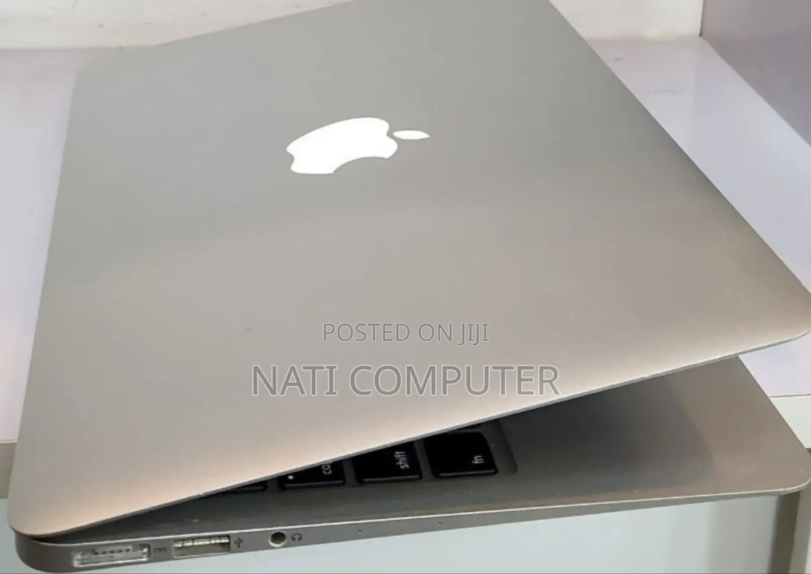 New Laptop Apple MacBook 2015 4GB Intel Core I5 SSD 128GB