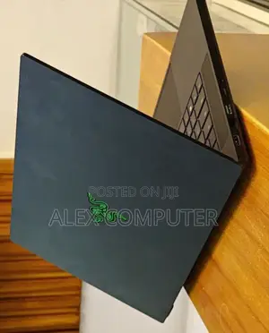 New Laptop Razer Blade 16GB Intel Core I7 SSD 512GB