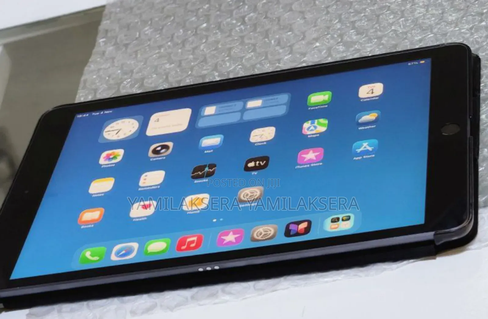 New Apple iPad 10.2 (2021) 128 GB Black