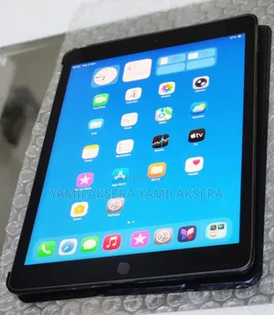 New Apple iPad 10.2 (2021) 128 GB Black