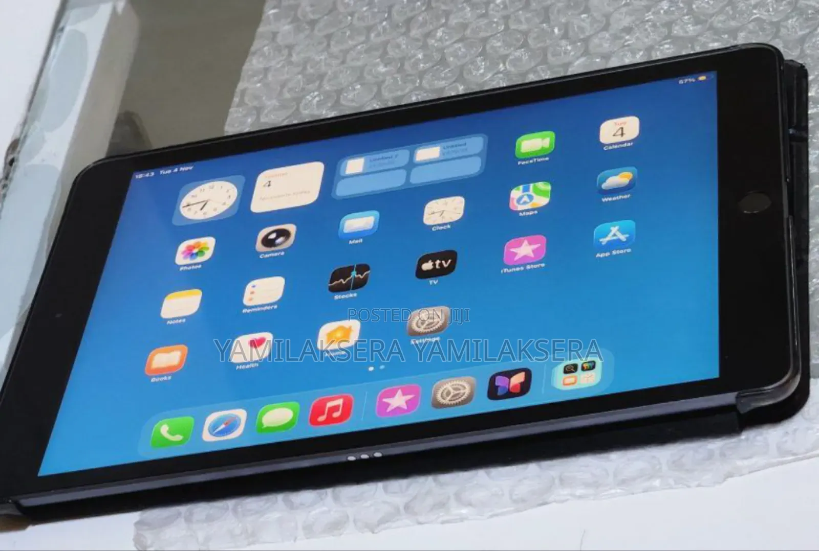 New Apple iPad 10.2 (2021) 128 GB Black