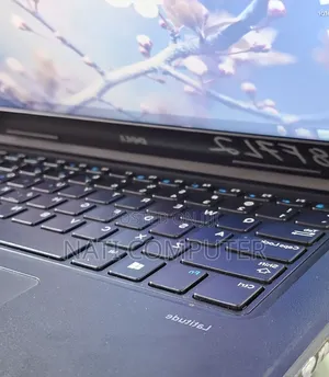 New Laptop Dell Latitude 3380 8GB Intel Core I5 SSD 256GB