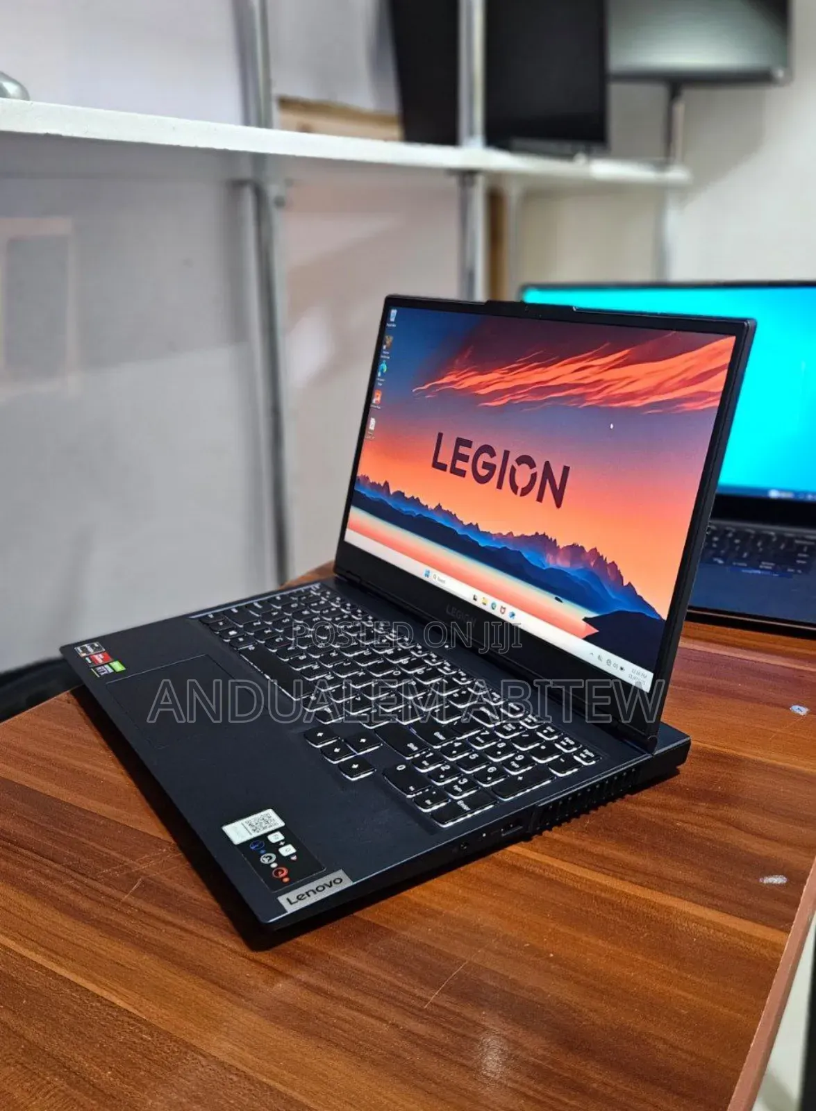 New Laptop Lenovo Legion 5 16GB AMD Ryzen 5 SSD 512GB