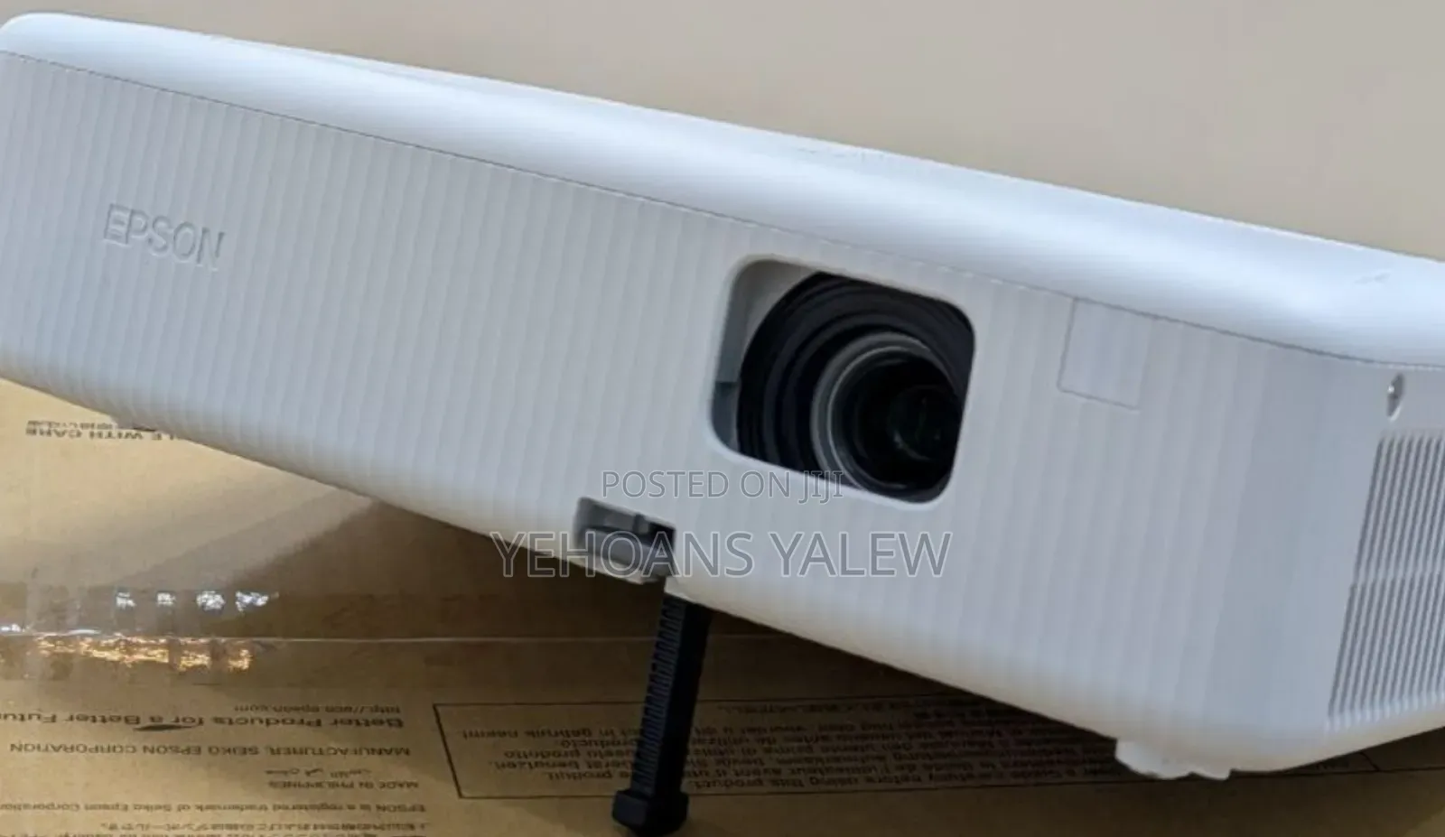 Brand New Epson Projector Co-W01 With Cartoon With Best Image Quality