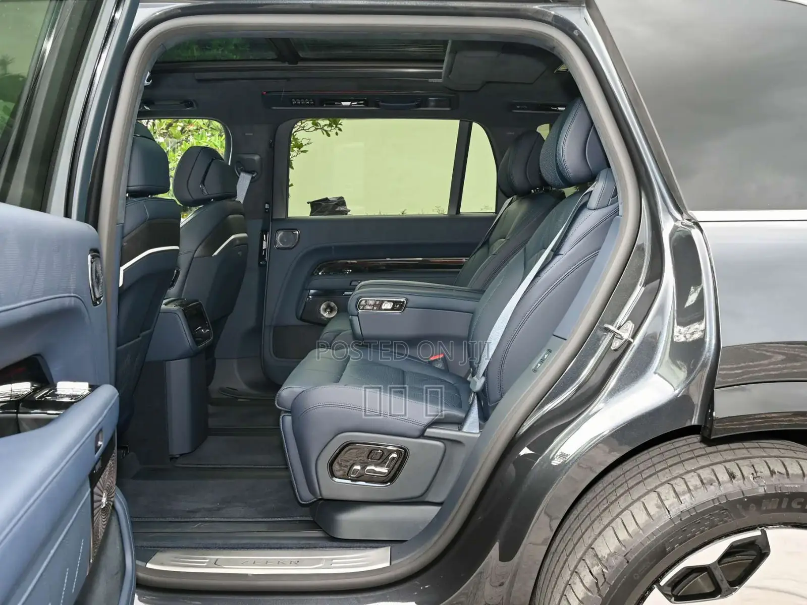 New Zeekr 9X 2025 Black