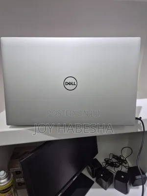 New Laptop Dell XPS 17 9720 16GB Intel Core I7 SSD 512GB