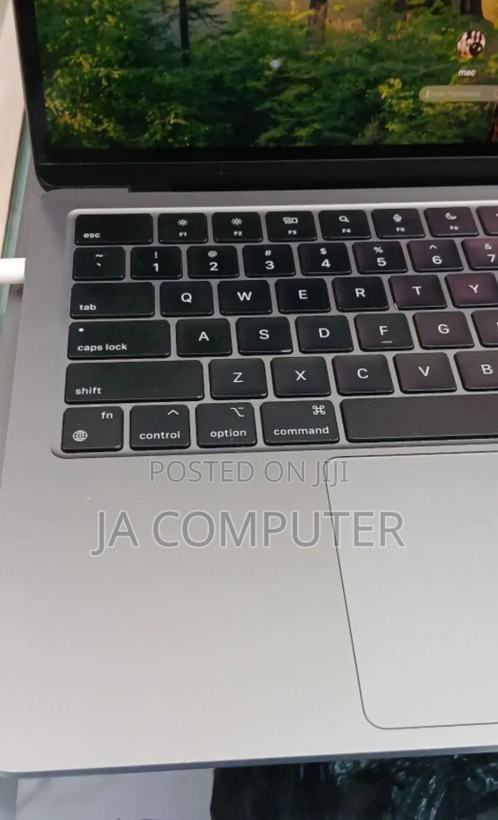 New Laptop Apple MacBook Air 2022 M2 8GB Apple M2 SSD 256GB