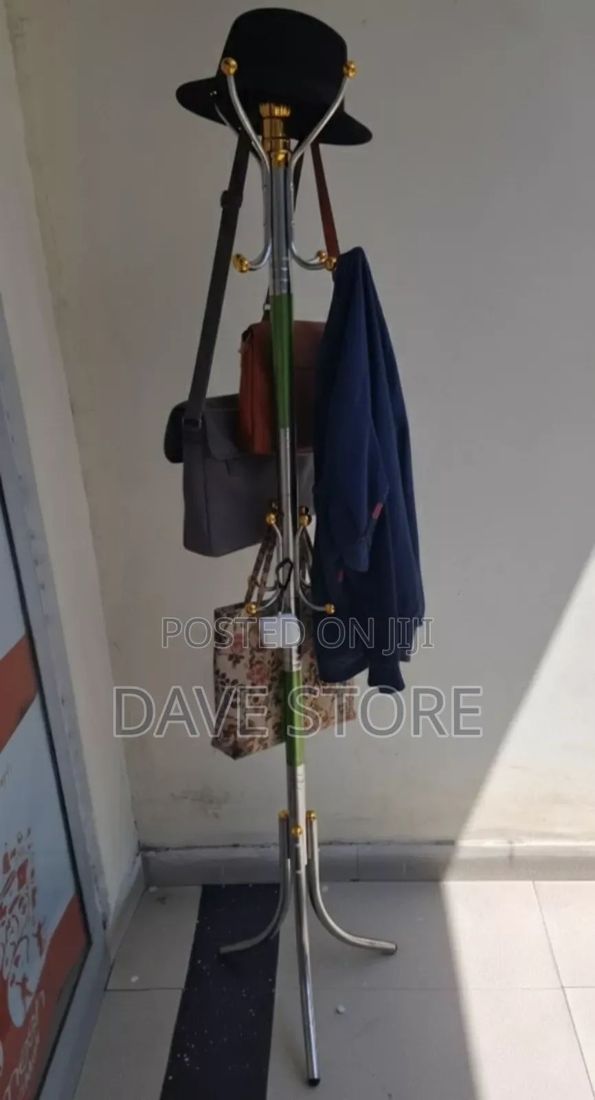 12 Hook Coat Hanging Stand