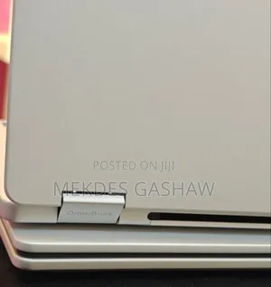 New Laptop HP OmniBook 5 14" 16GB Intel Core I5 SSD 512GB