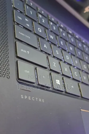 New Laptop HP Spectre X360 16GB Intel Core I7 SSD 512GB