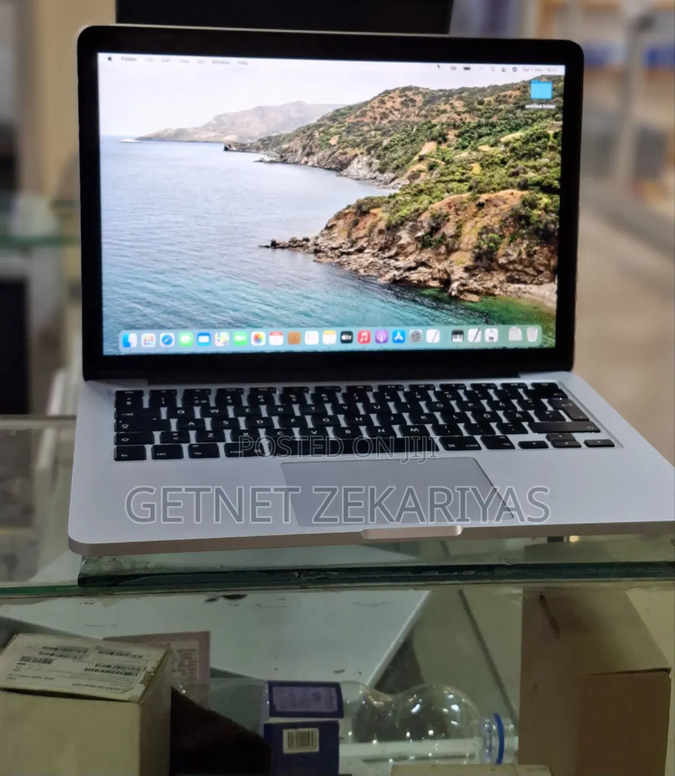 New Laptop Apple MacBook Pro 2014 8GB Intel Core I7 SSD 256GB