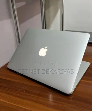 New Laptop Apple MacBook Air 2015 8GB Intel Core I5 SSD 256GB