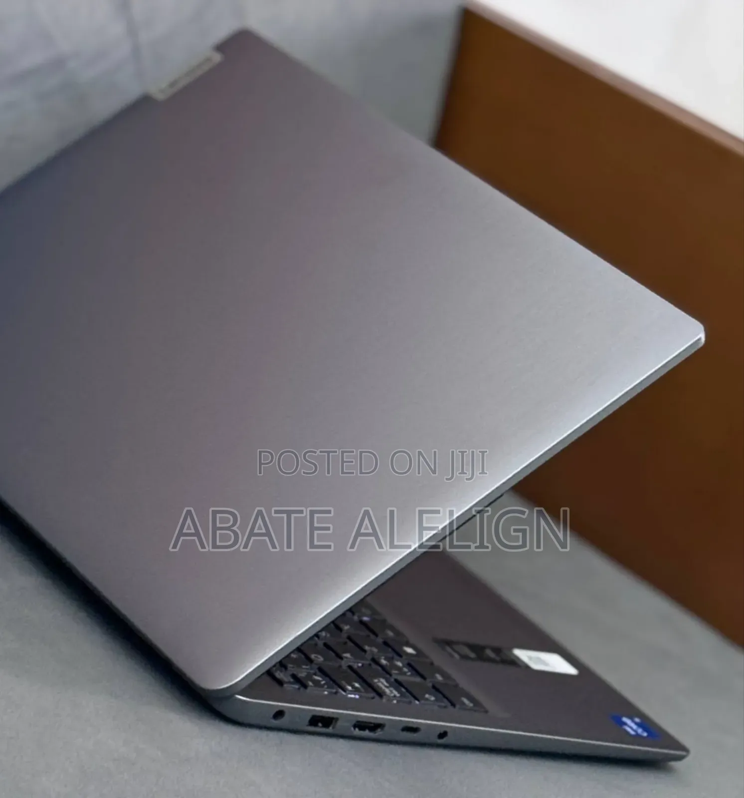 New Laptop Lenovo IdeaPad Y580 8GB Intel Core I5 SSD 512GB