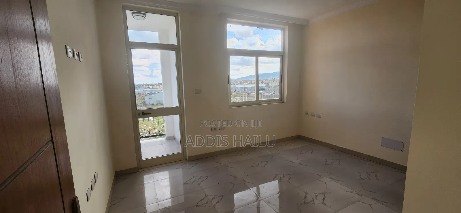 5bdrm House in Country Club, Yeka for rent