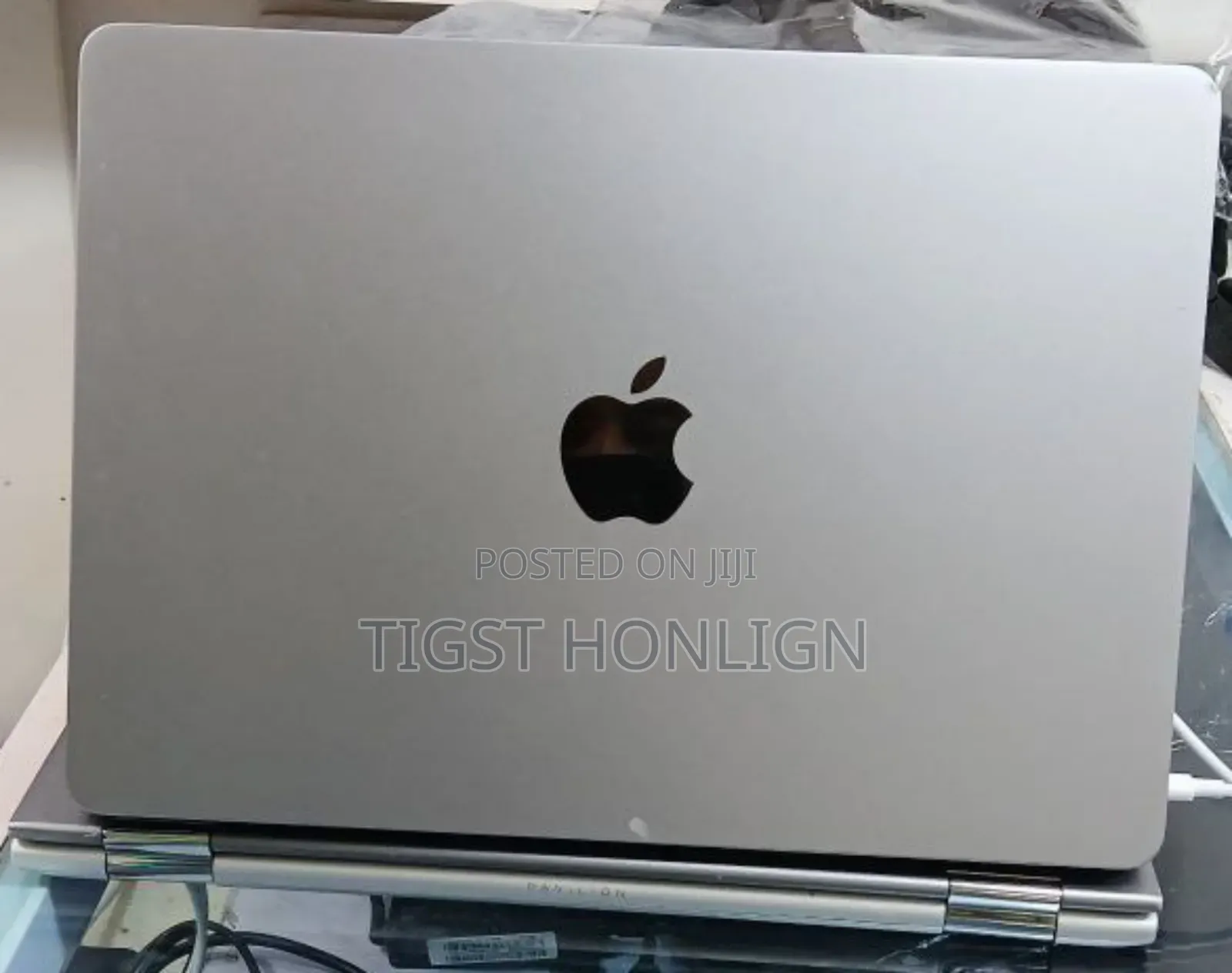 New Laptop Apple MacBook Air 2020 8GB Apple M2 SSD 256GB