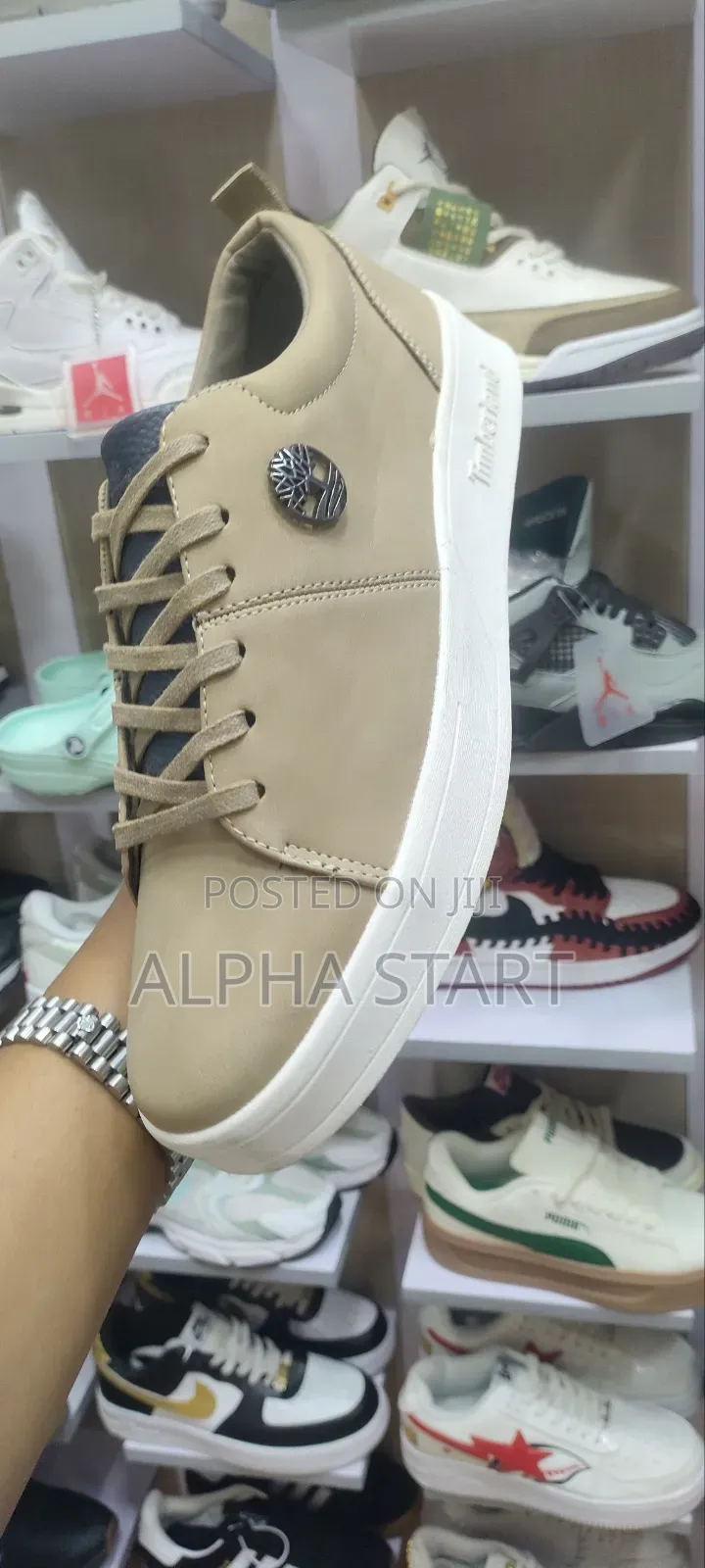 " Timberland"
High Master Gray Good Quality