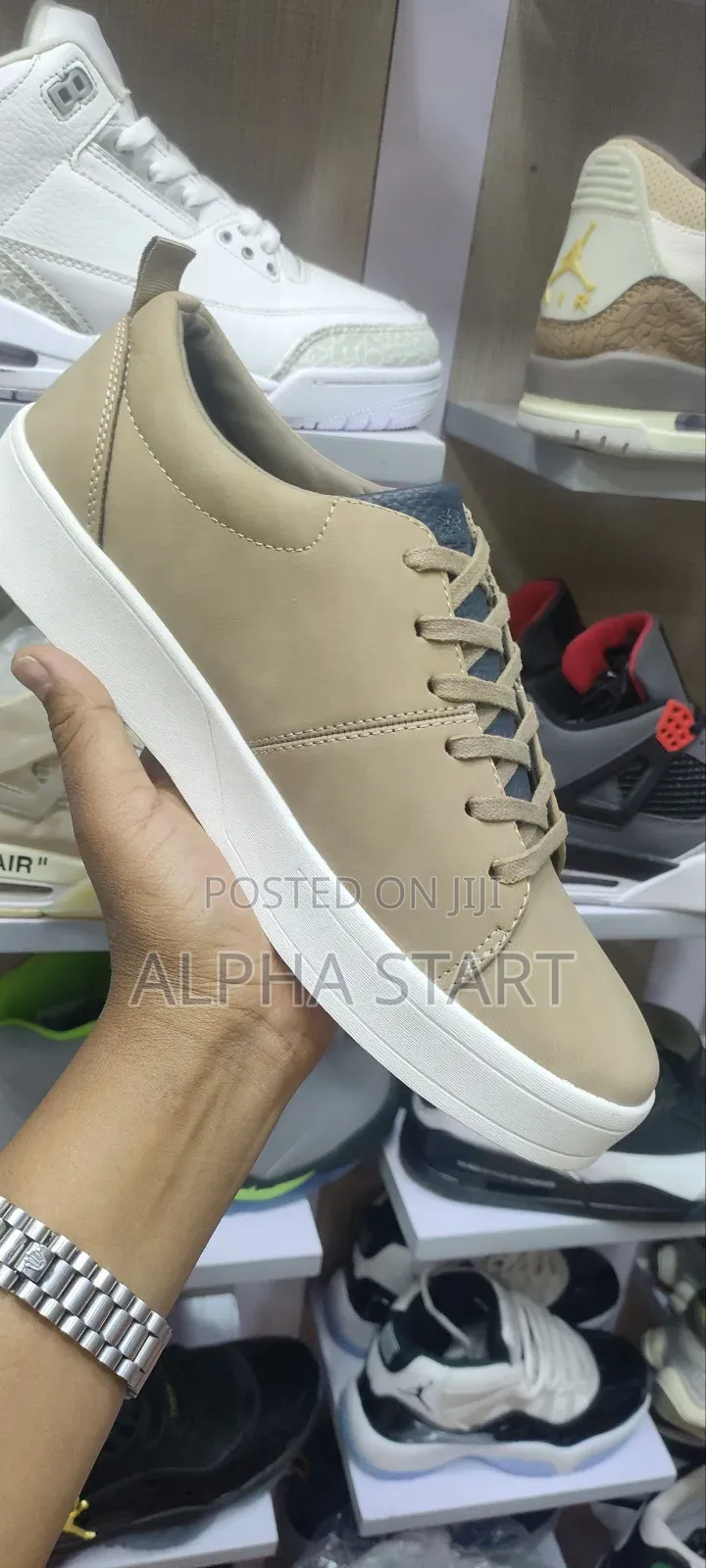 " Timberland"
High Master Gray Good Quality