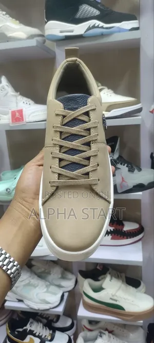 " Timberland"
High Master Gray Good Quality