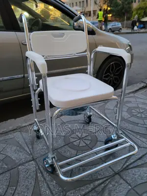 Photo - Commode Chairs to Portable蚵嵁toilet Wheelchair麁畚stainless Construction