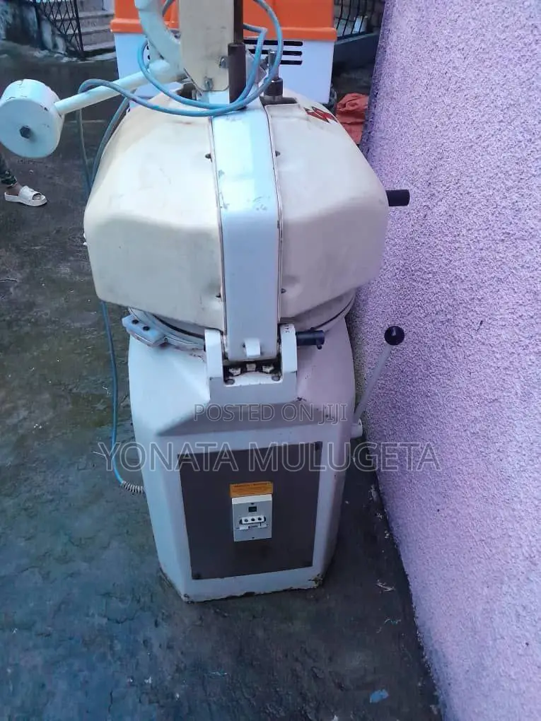 Bread Mixxer and Divider