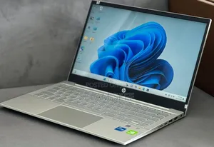 New Laptop HP Pavilion 10 16GB Intel Core I5 SSD 512GB