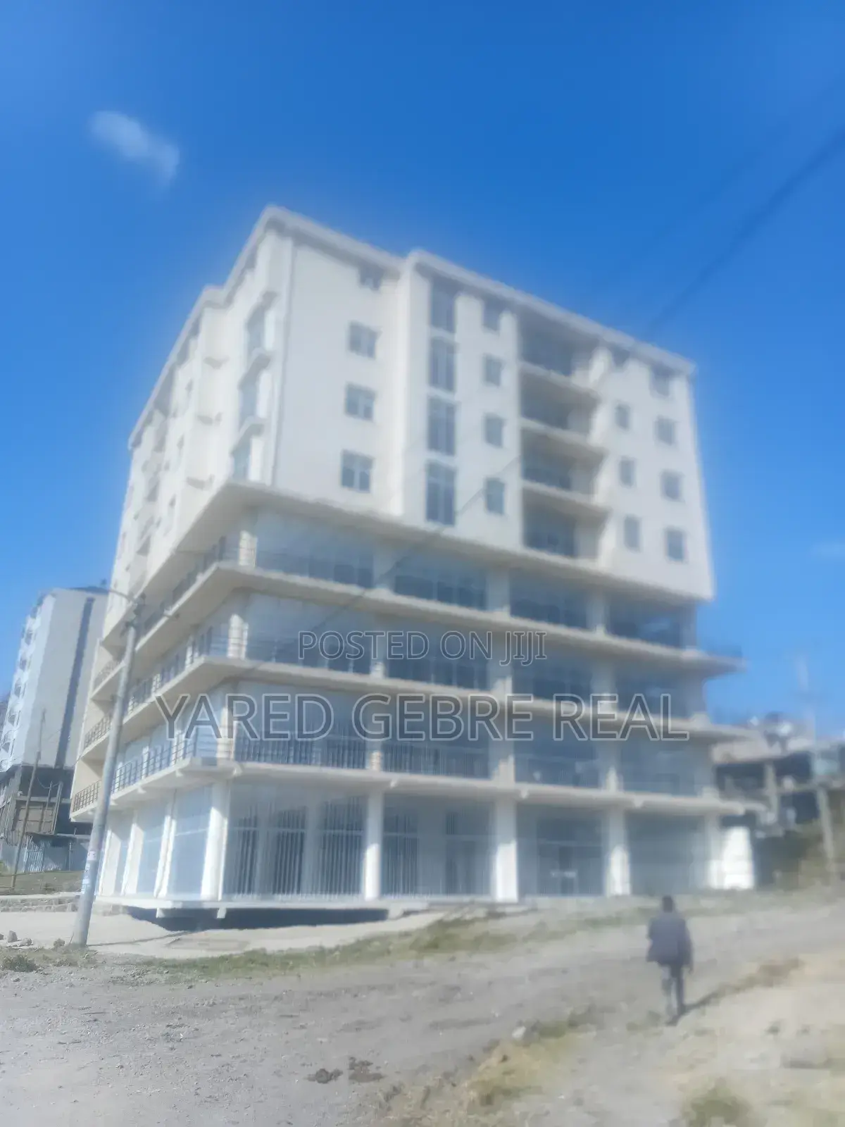 Furnished 3bdrm Apartment in በካሬ 85,000 አያት, Yeka for sale