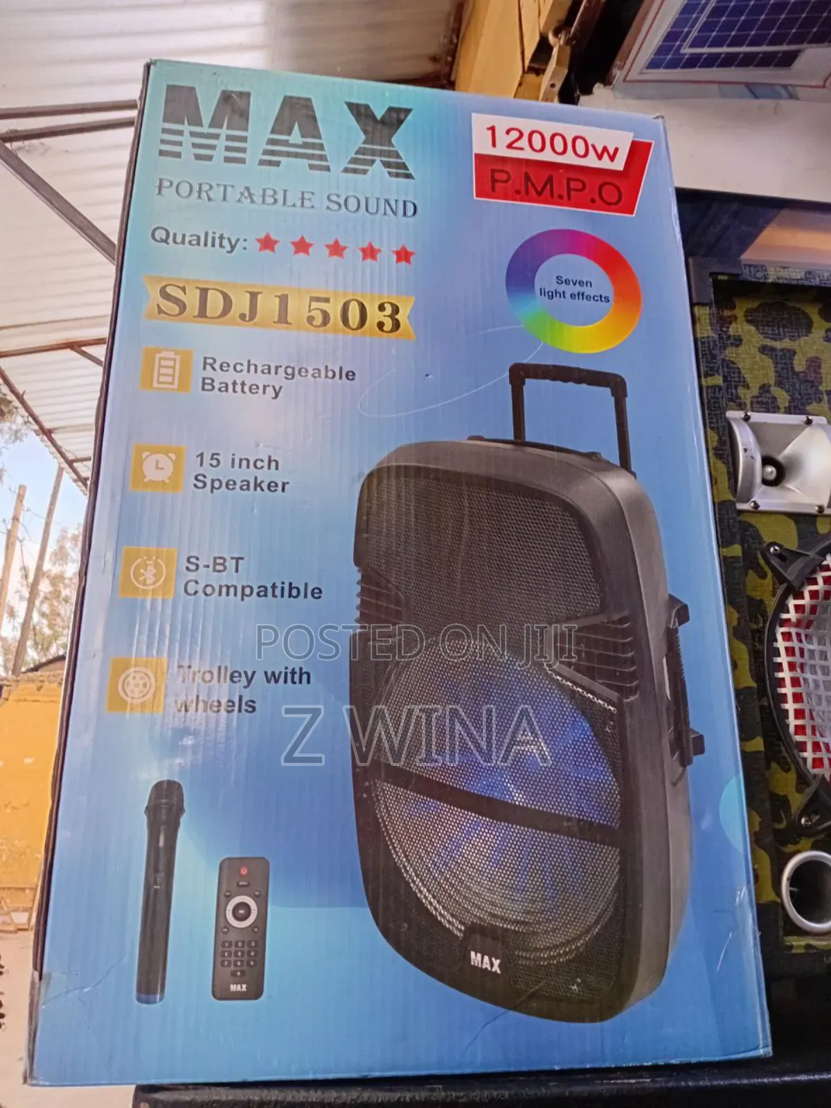 Speakers and Montarbos