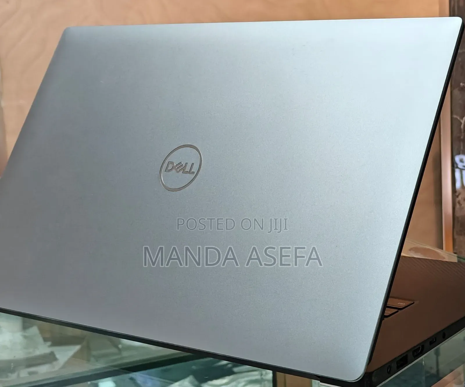 New Laptop Dell Precision 5540 16GB Intel Core I7 SSD 512GB