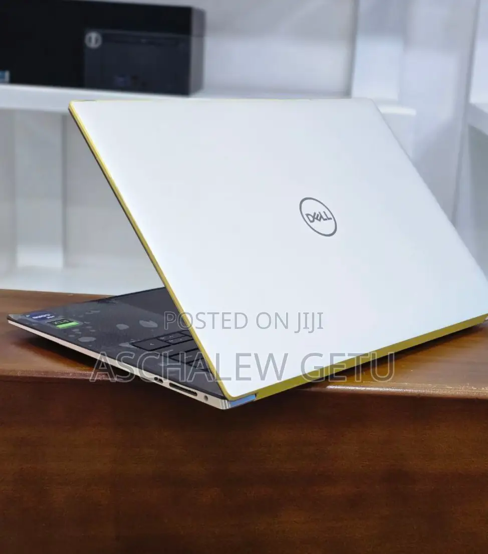 New Laptop Dell XPS 15 32GB Intel Core I9 SSD 1T
