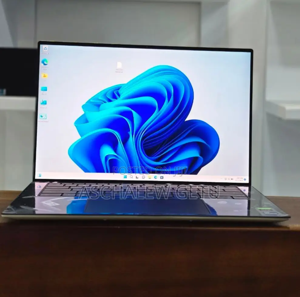 New Laptop Dell XPS 15 32GB Intel Core I9 SSD 1T