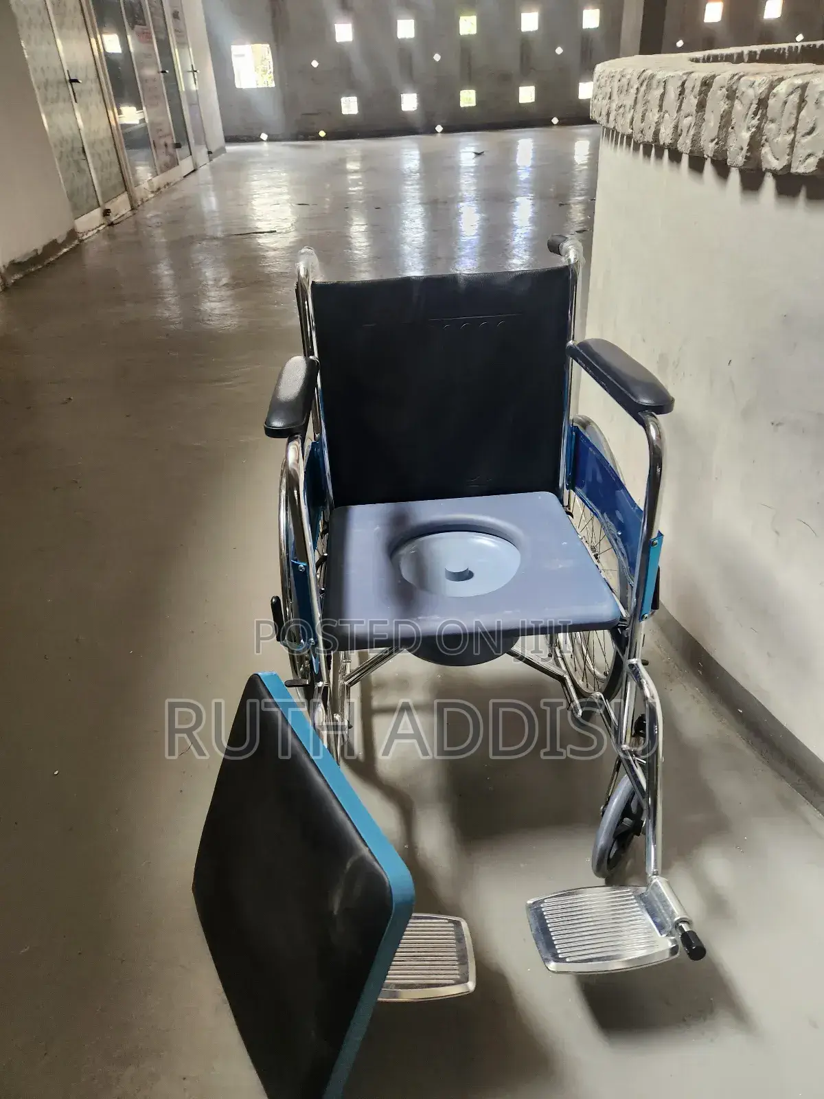 Commode Wheelchair輕微wheelchair廟會wheelchair倚天wheelchair New