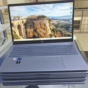 New Laptop HP Stream Notebook 16GB Intel Core I7 SSD 1T
