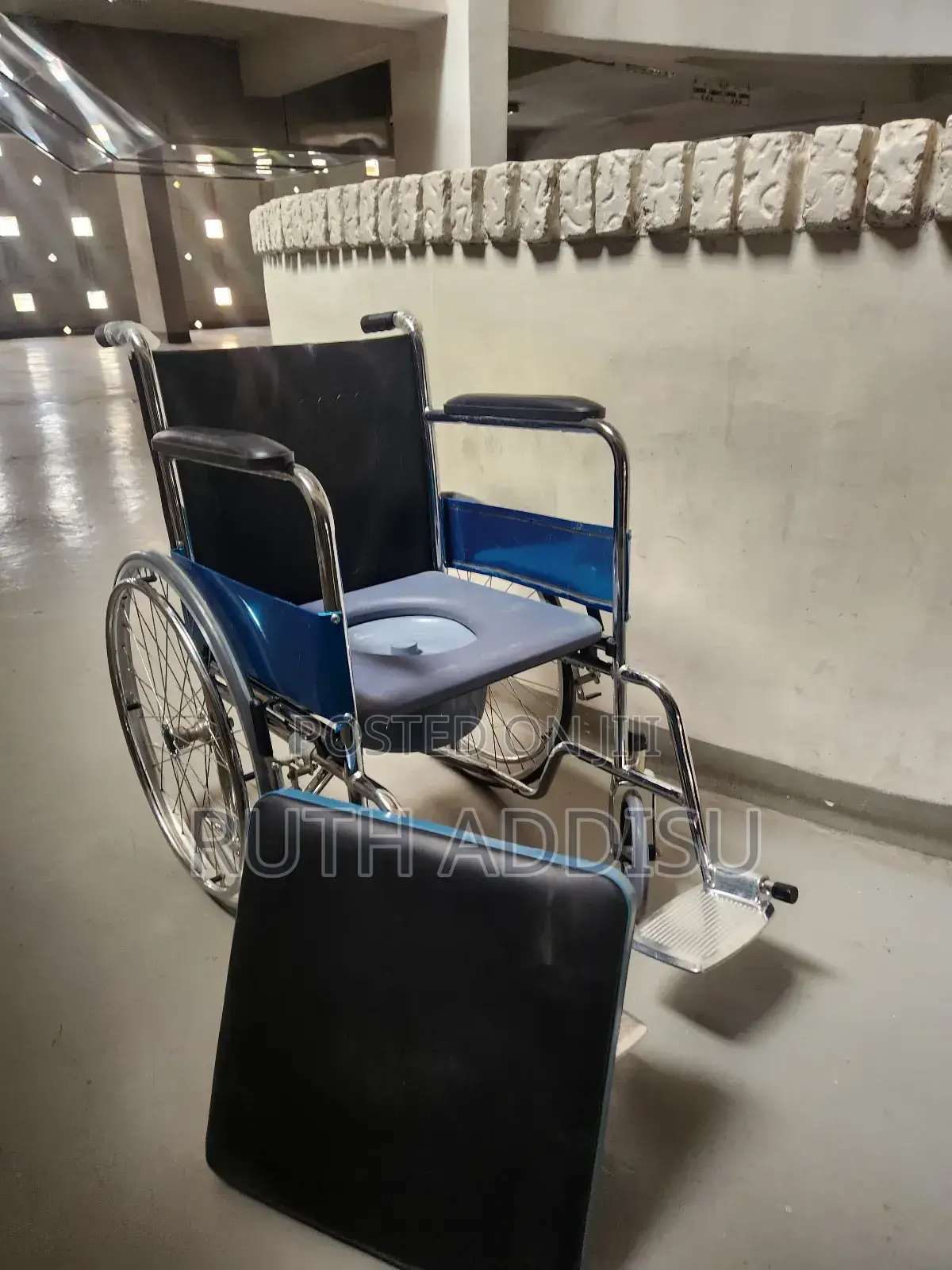 Commode Wheelchair輕微toilet Wheelchair輕輕wheelchair者或poty Wheelchair New