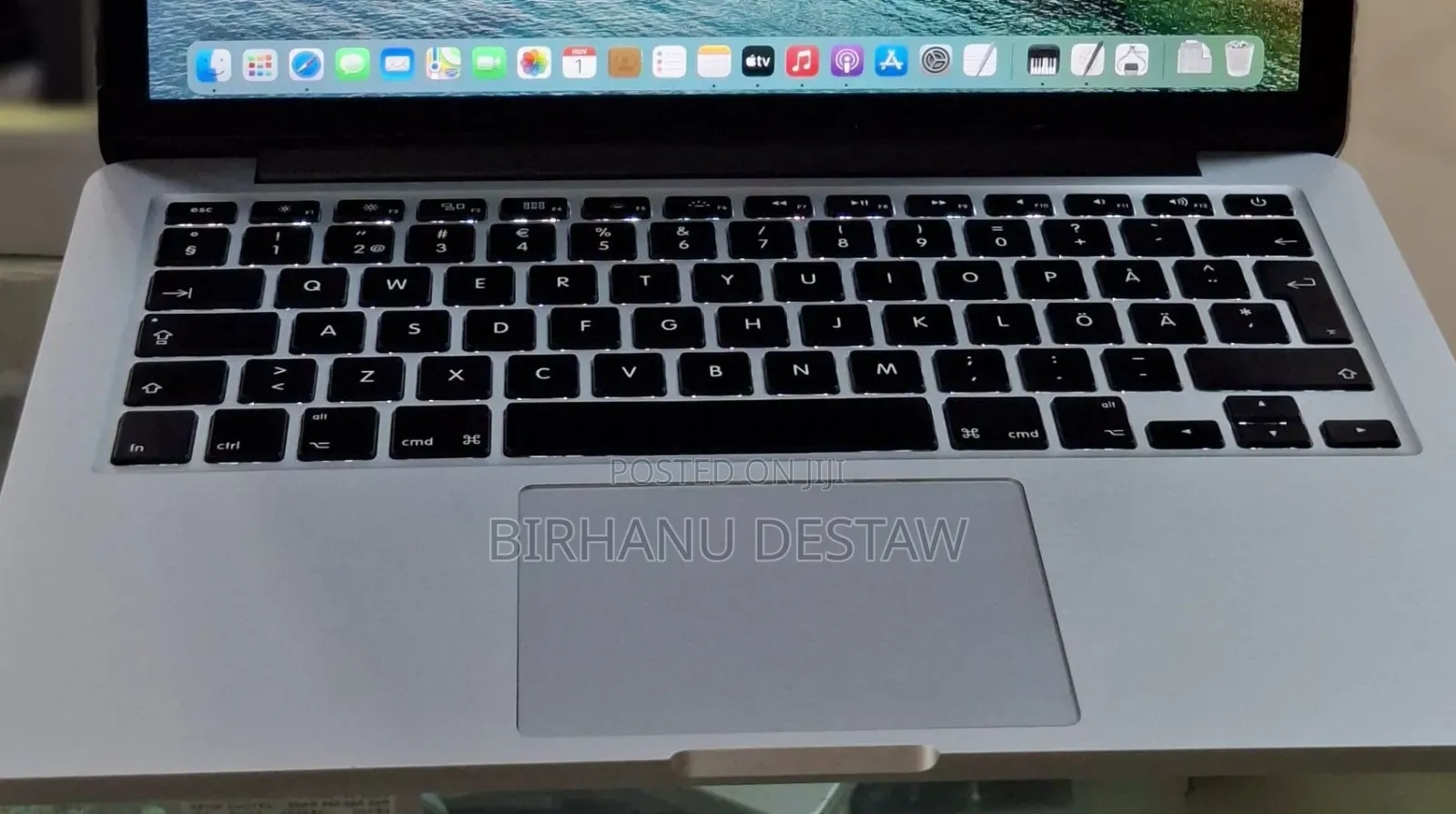 New Laptop Apple MacBook Pro 2014 8GB Intel Core I7 SSD 256GB