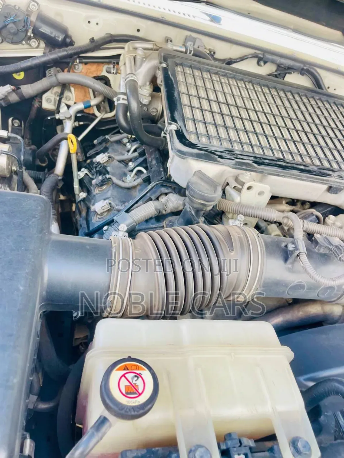 Toyota Land Cruiser 2018 White