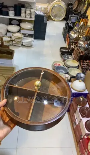 የኩኪስ እና የተለያዩ ነገሮች ማቅረቢያ