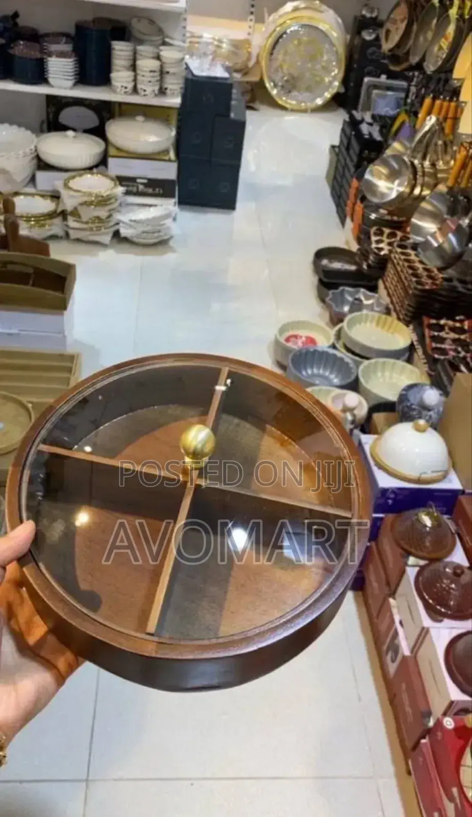 የኩኪስ እና የተለያዩ ነገሮች ማቅረቢያ