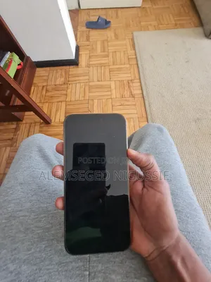 New Apple iPhone 16 Pro Max 256 GB Gold