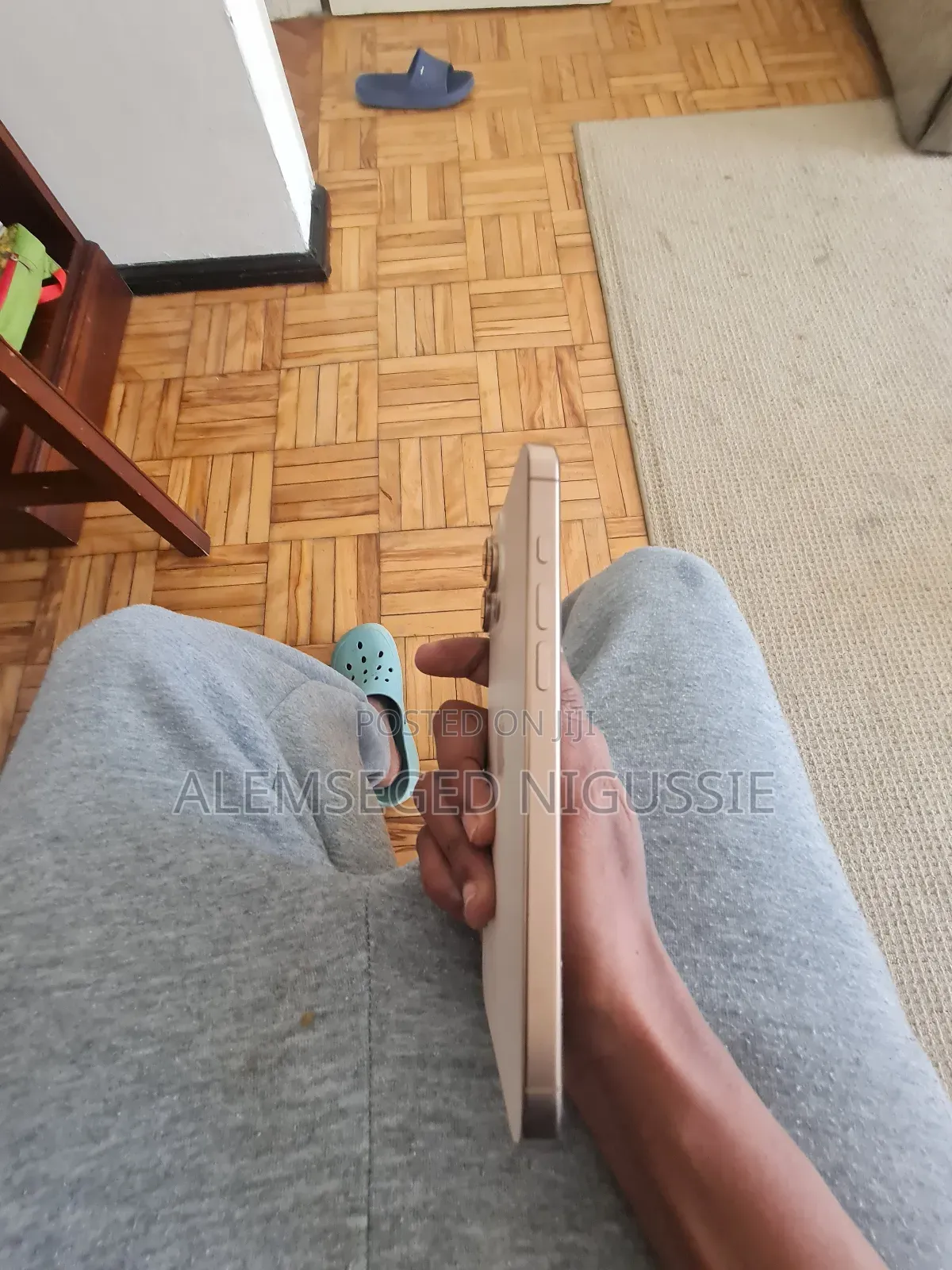 New Apple iPhone 16 Pro Max 256 GB Gold