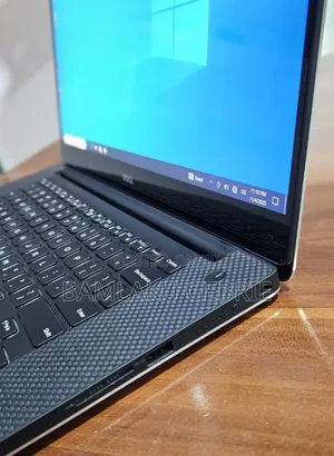 New Laptop Dell XPS 15 16GB Intel Core I7 SSD 512GB