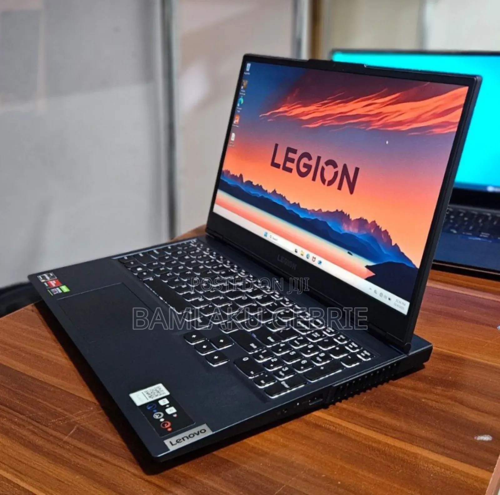 New Laptop Lenovo Legion 5 16GB AMD Ryzen 5 SSD 512GB