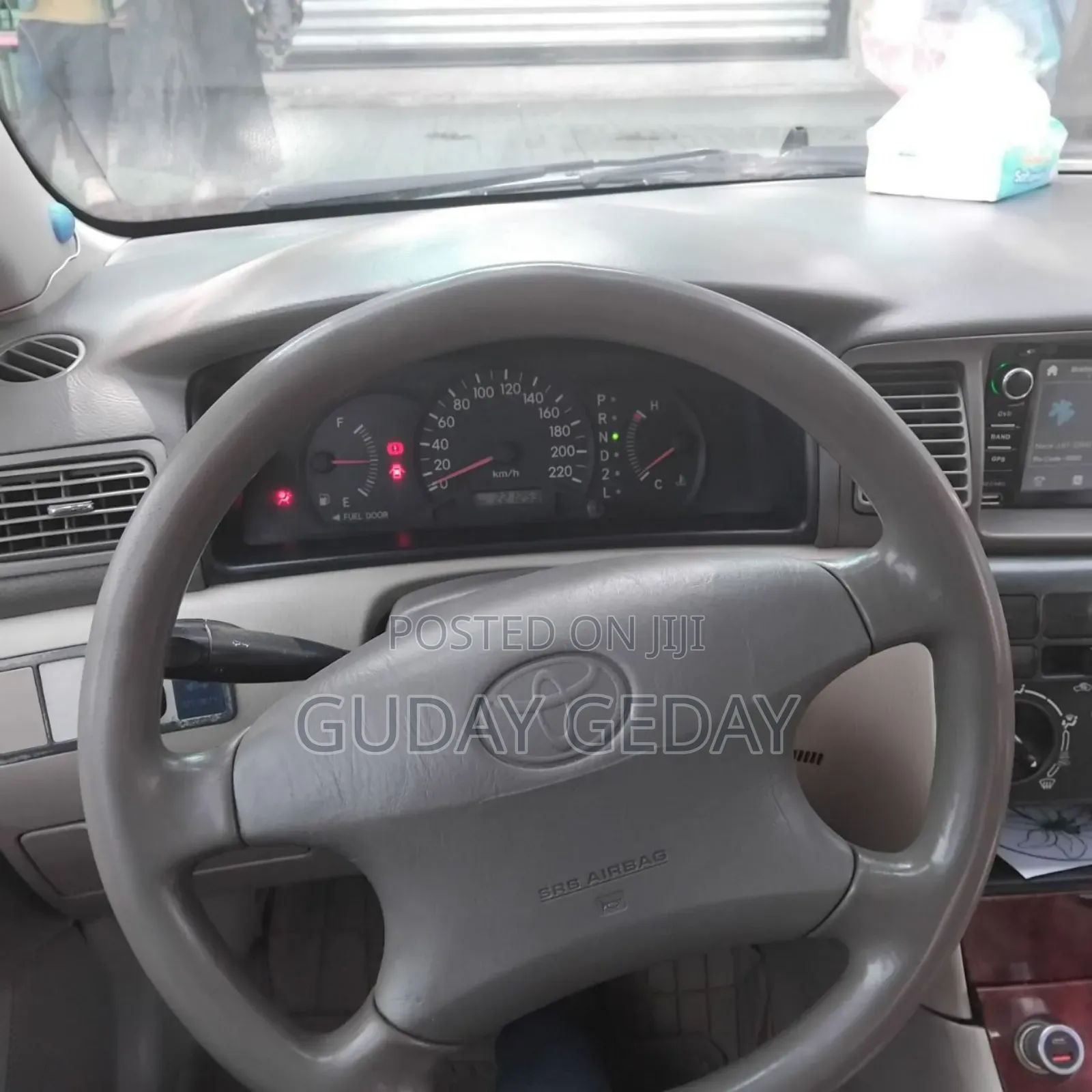 Toyota Yaris Base Sedan 4dr 2010 Silver