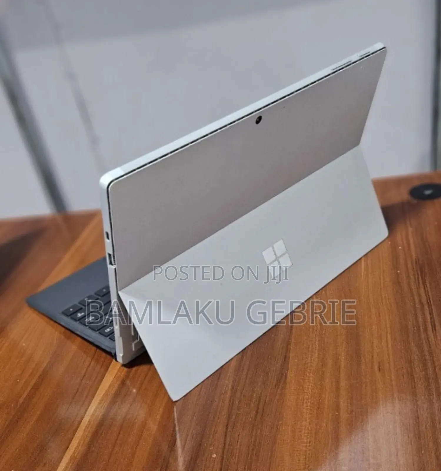 New Laptop Microsoft Surface Pro 7 8GB Intel Core I5 SSD 128GB