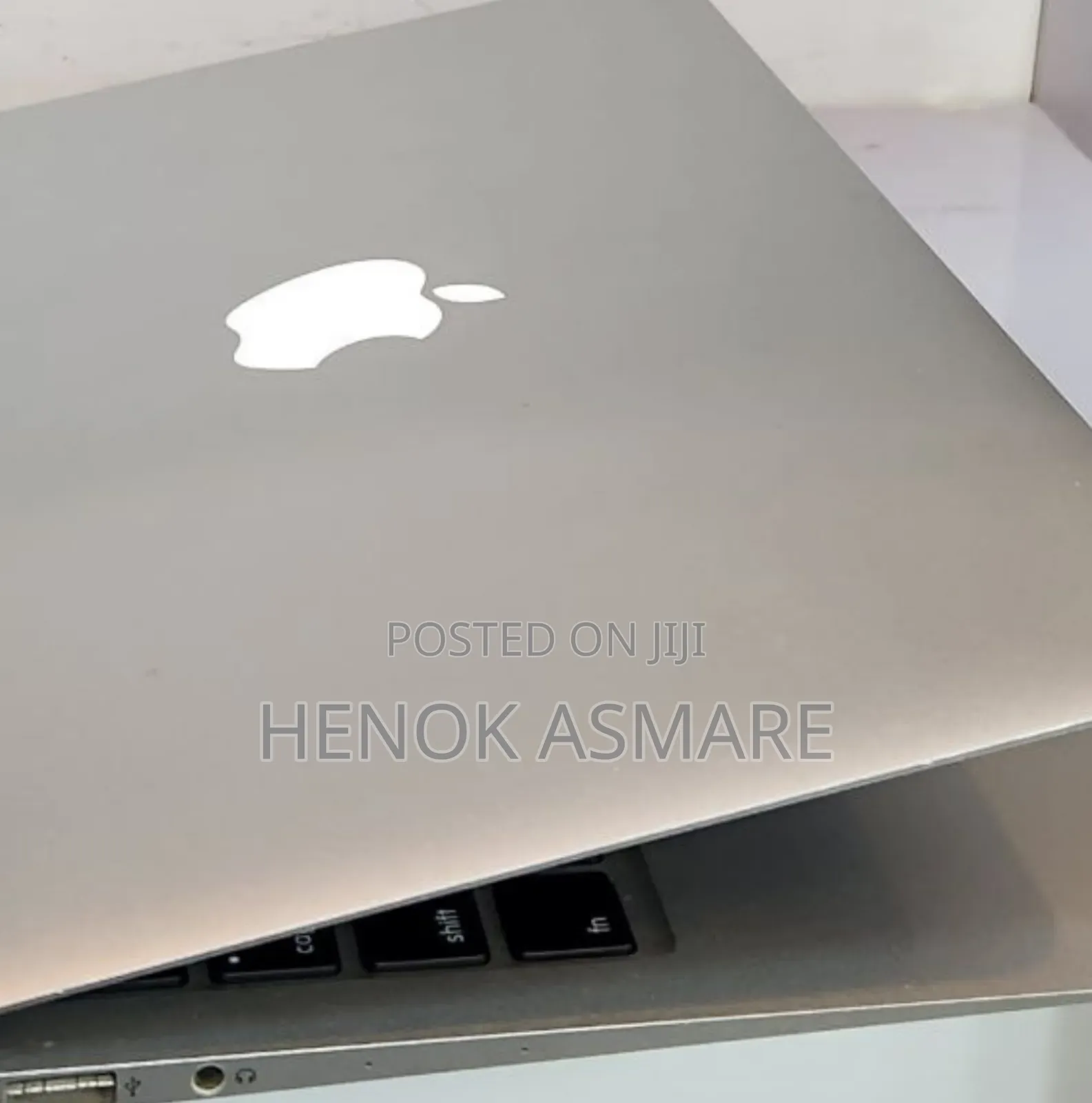 New Laptop Apple MacBook Air 4GB Intel Core I5 SSD 128GB