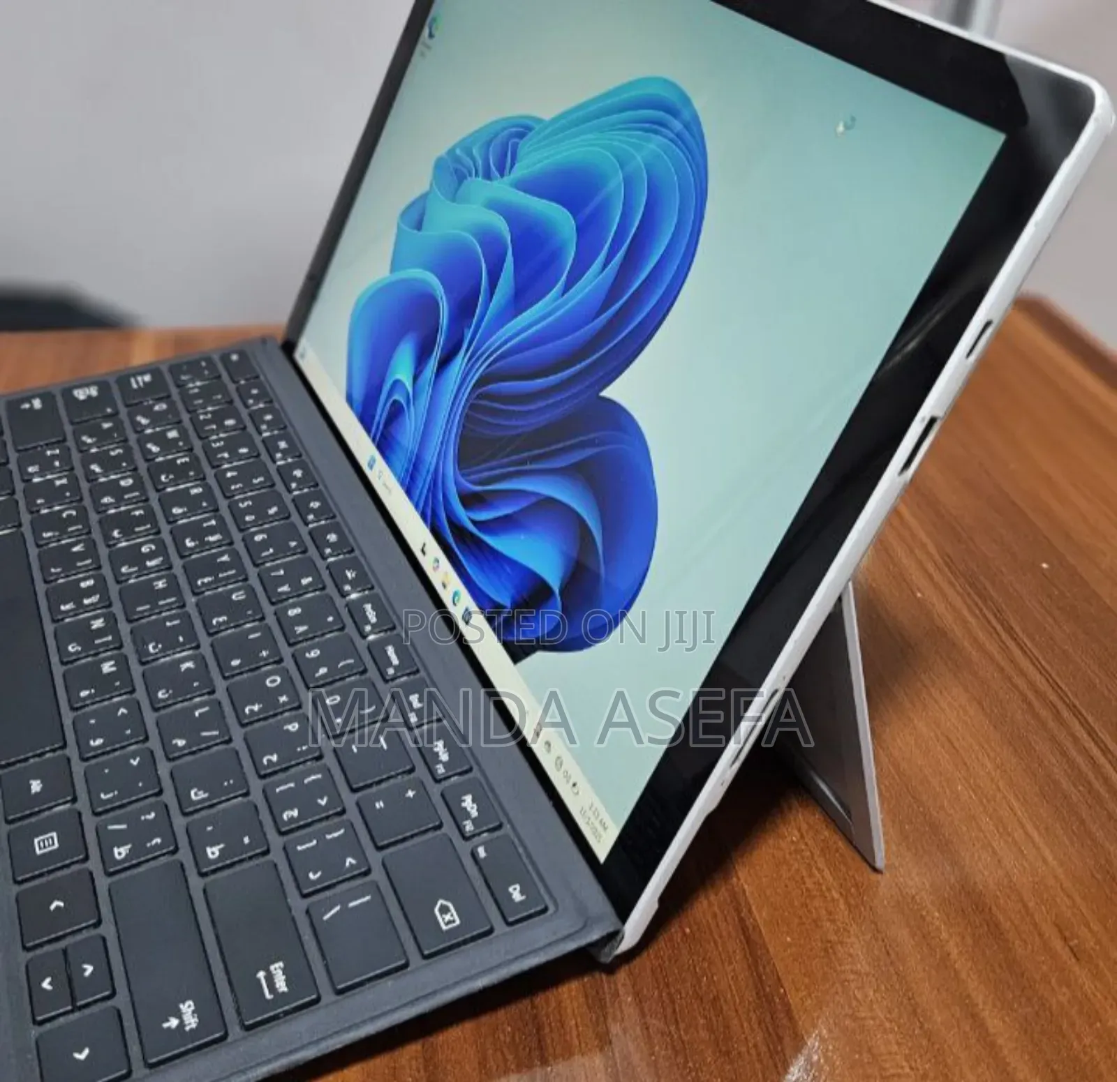 New Laptop Microsoft Surface Pro 7 8GB Intel Core I5 SSD 128GB