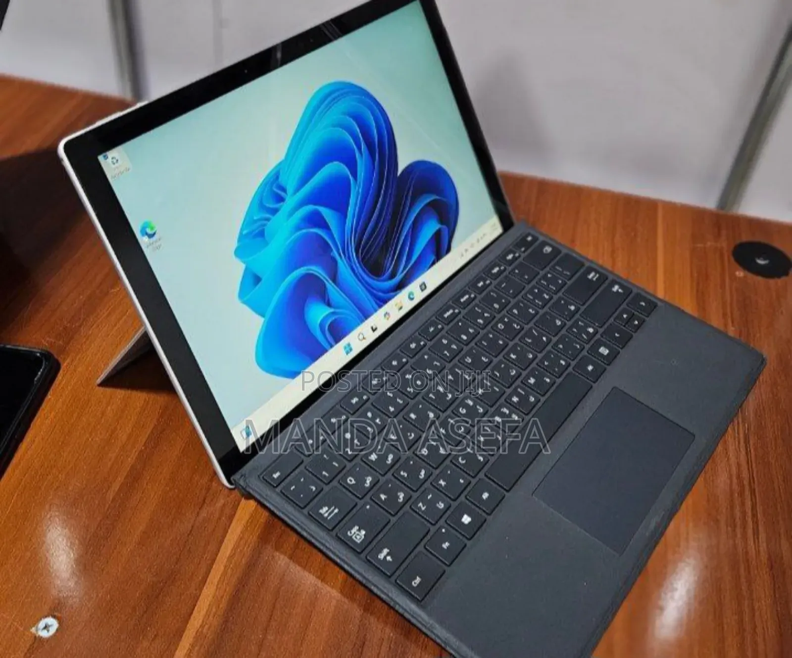 New Laptop Microsoft Surface Pro 7 8GB Intel Core I5 SSD 128GB