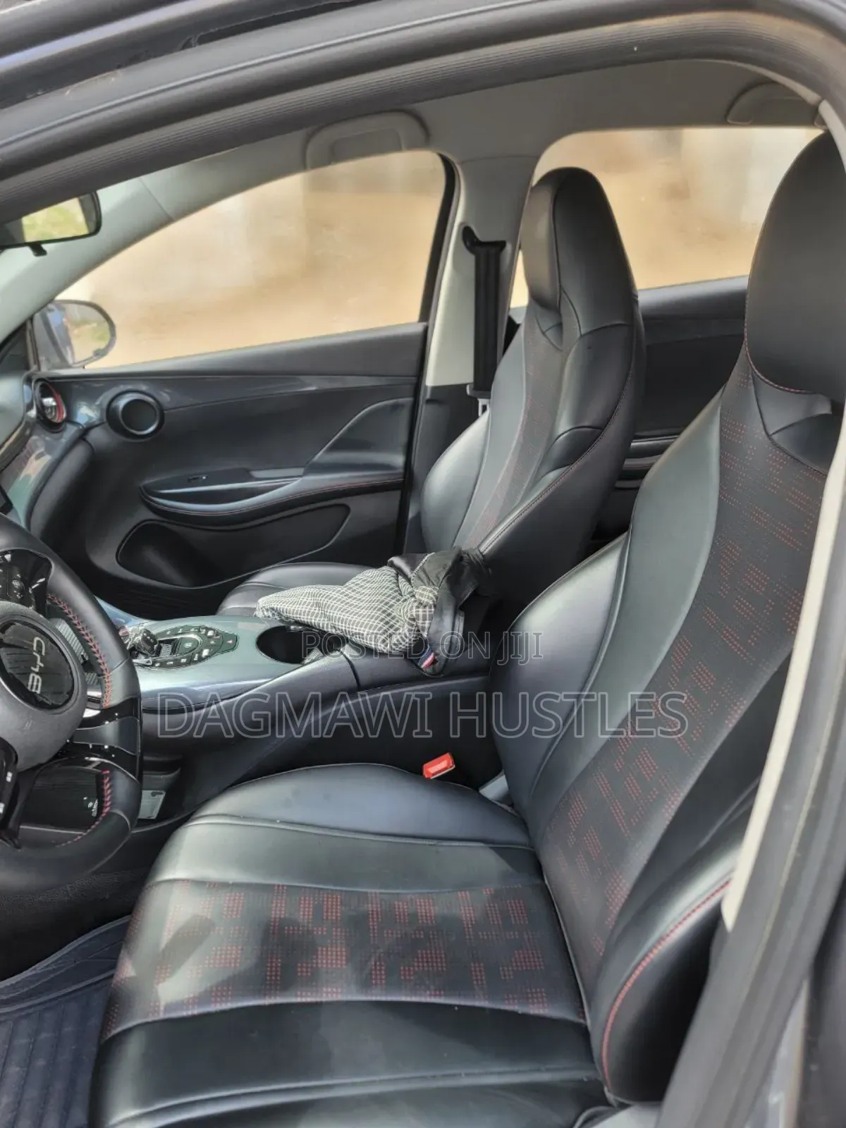 BYD E2 43 kWh 94 hp FWD 2024 Silver