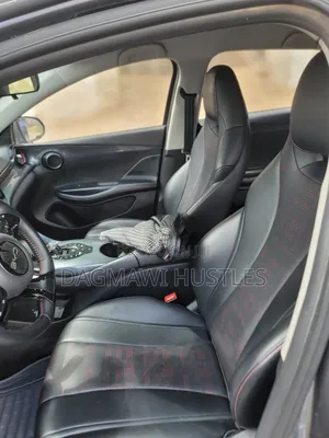 BYD E2 43 kWh 94 hp FWD 2024 Silver