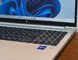 New Laptop HP EliteBook 840 G8 16GB Intel Core I7 SSD 512GB